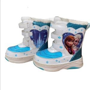SOLD Disney’s Frozen White Boots